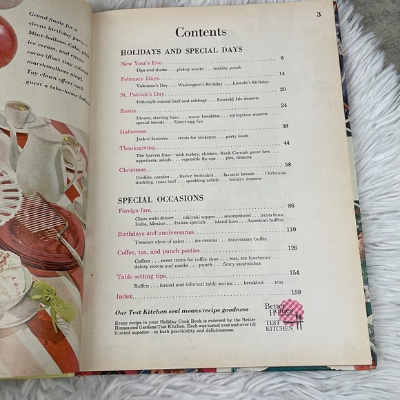 (2) vintage BETTER HOMES AND GARDENS hardcover cook books. 1959, 1978 - Picture 11 of 16